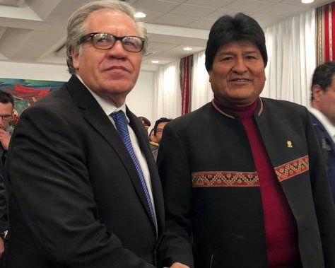 Luis-Almagro-y-el-presidente-Evo-Morales-en-la-Casa-Grande-del-Pueblo.-Foto-Ministerio-de-Comunicación--e1558131148541
