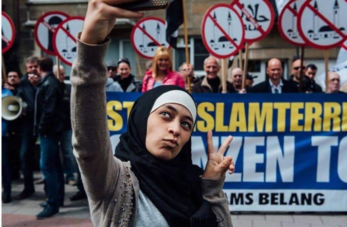 Screenshot at 16-29-44