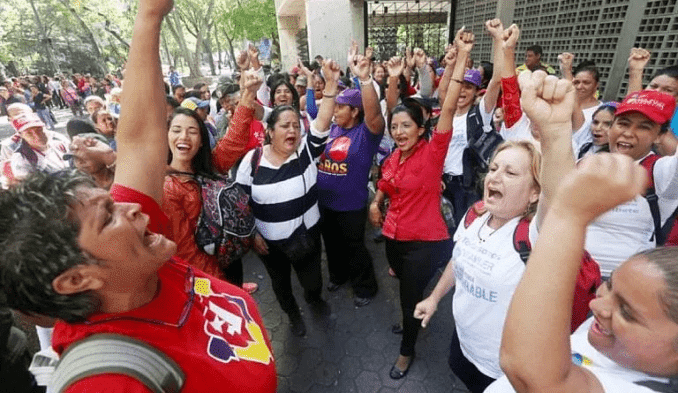 VZwomencongress2-678x393