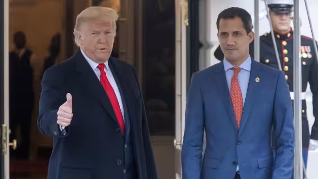 juan-guaido-junto-con-donald-trump-en-la-casa-blanca.r_d.2168-17
