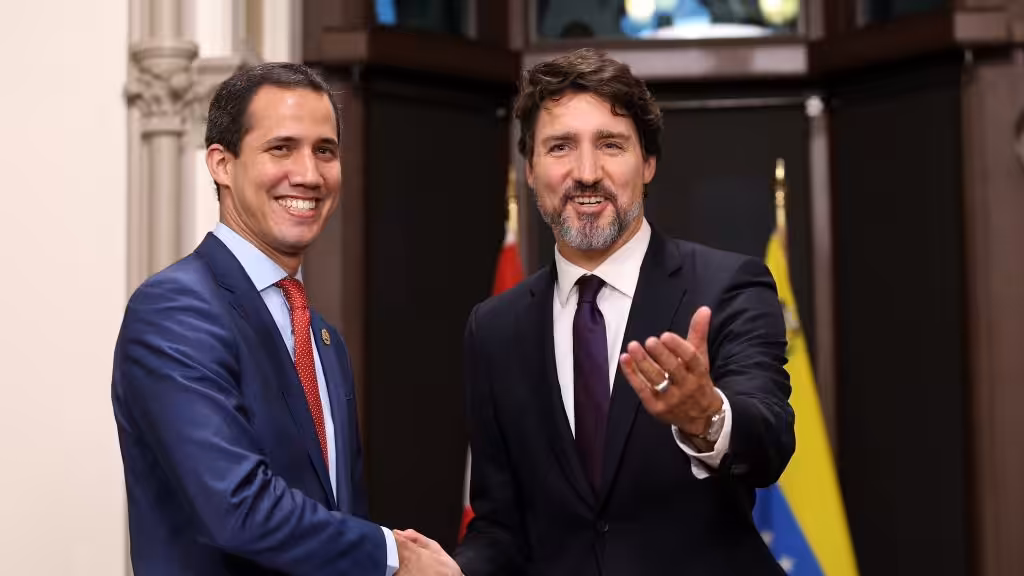 12298_EPVAXeGW4AALxEi