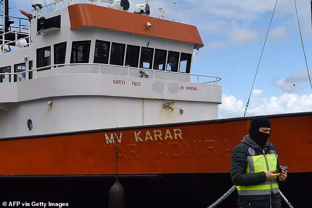 27893530-8278117-image-a-15_1588361258189