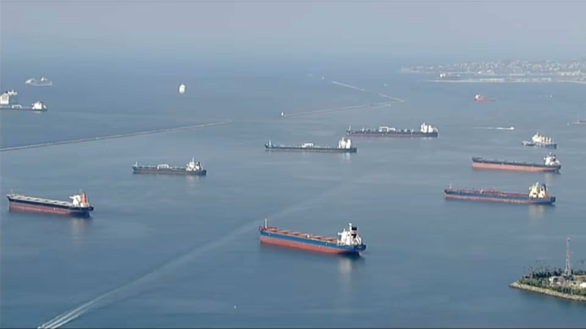 6120191_042120-kabc-md-lb-oil-tankers