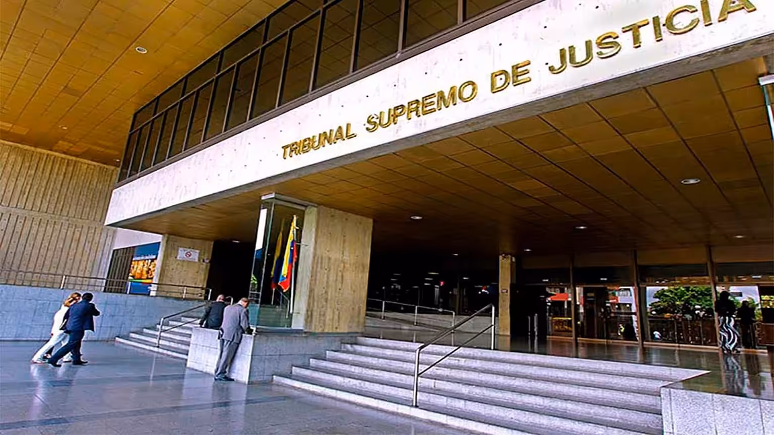 Entrance to the Venezuelan Supreme Court of Justice headquarters in Caracas. File photo.