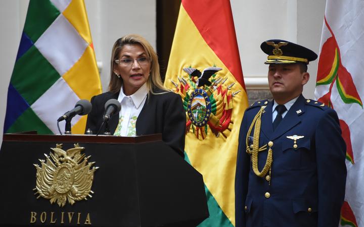 eight_col_000_1MJ683