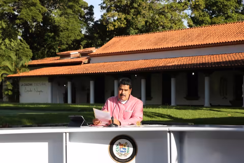 003_011_MG__3952_P_W