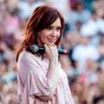 Cristina-FernC3A1ndez-de-Kirchner-demanda-a-Google-por-aparecer-como-ladrona-en-su-buscador-800x500-1