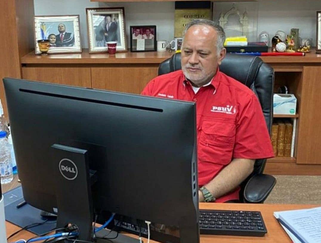 EfqI3fSXkAAcOFn-e1597717615289