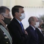 bolsonaro-mask-planalto-2