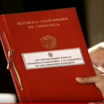 Nicolas-Maduro-Entrega-Proyecto-de-Ley-Antibloqueo-Toma-3