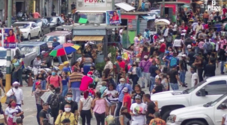 Screenshot at 22-33-04