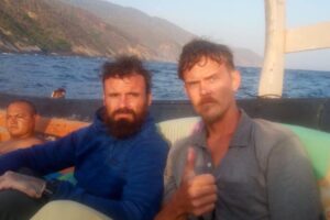Featured image: Luke Denman and Airan Berry just before landing in the shores of Chuao, Aragua state. File photo. Mercenaries.