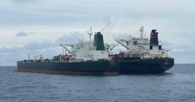 Featured image: The Indonesian Coast Guard detains two tankers, one under the Iranian flag and the other Panamanian, off the coast of West Kalimantan province, January 24, 2021.