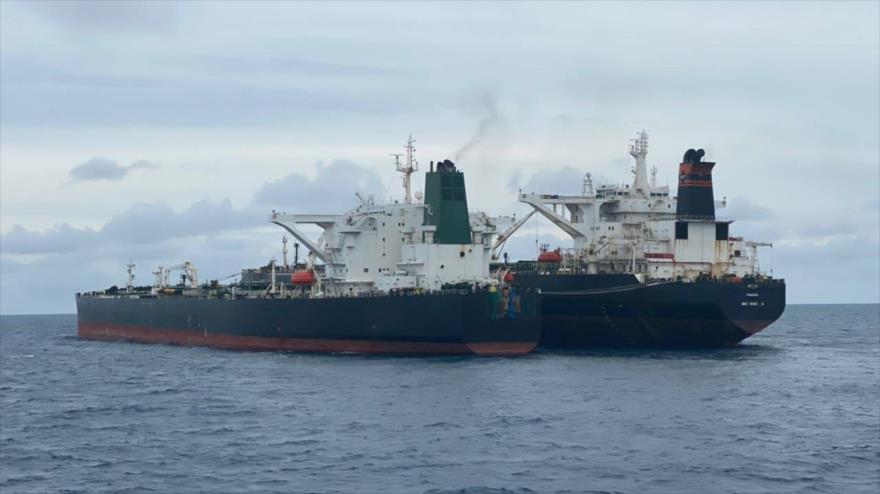 Featured image: The Indonesian Coast Guard detains two tankers, one under the Iranian flag and the other Panamanian, off the coast of West Kalimantan province, January 24, 2021.