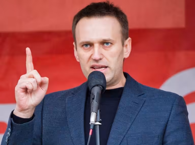 Alexei_Navalny-e1611882559996