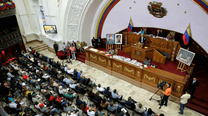 Asamblea-Nacional-Constituyente-recibirá-el-proyecto-de-ley-presentado-por-Maduro-que-busca-impulsar-las-criptomonedas-y-el-Petro-en-Venezuela