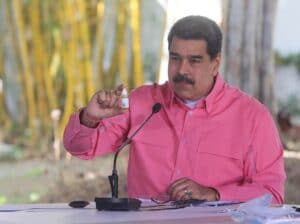 Featured image: Venezuelan President Maduro denounces campaign against Venezuelan Covid-19 antiviral on social media. File photo courtesy of Prensa Presidencial.