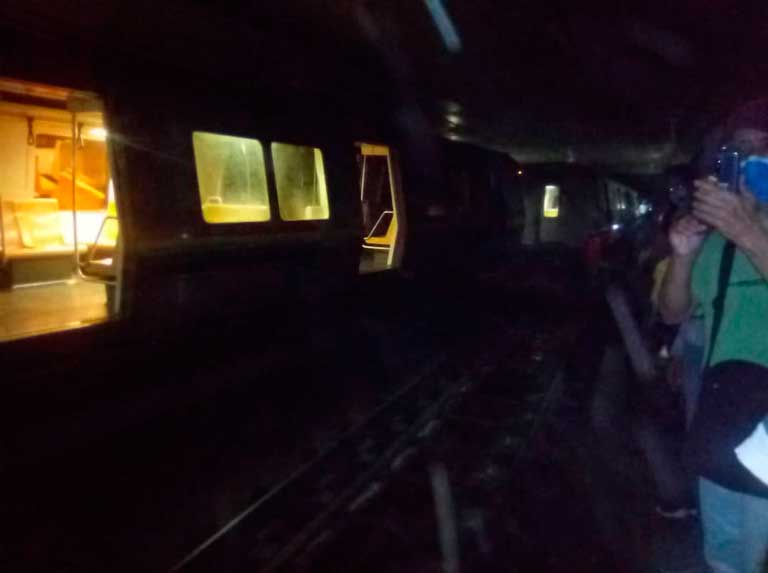 Caracas Metro train derails on tuesday january 19