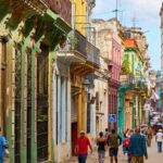 cuba-la-havane-rue-pedro-szekely-flickr