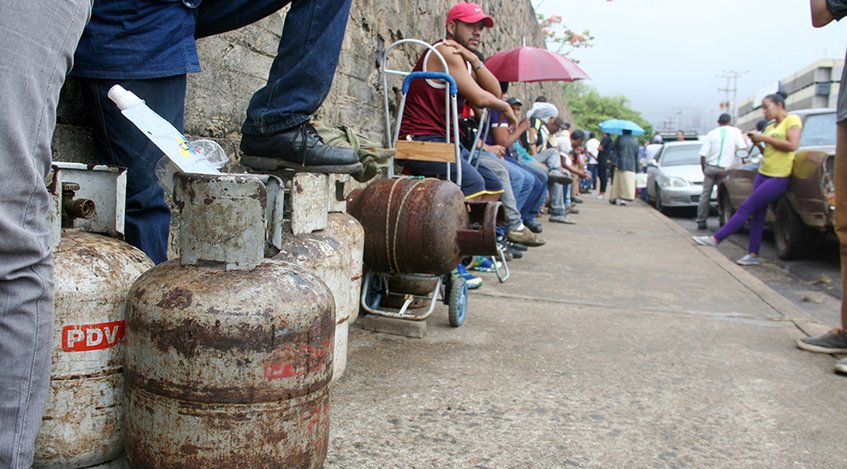 Ordinary Venezuelans are the ones suffering the lack of domestic gas, due to US blockade and sanctions but also due to corruption. File photo.