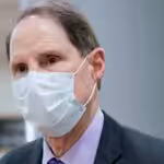 livingstone_piece_webpic_ron_wyden