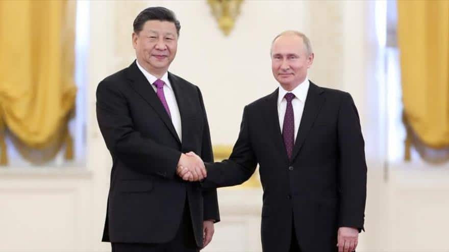 Featured image: Chinese President Xi Jinping (left) greets his Russian counterpart Vladimir Putin at a meeting in Moscow, June 5, 2019 (Photo: Xinhua).