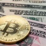 Bitcoin breaking all records. In 2020 many experts pointed at a closing price for 2021 around 200 thousand dollars. File photo.