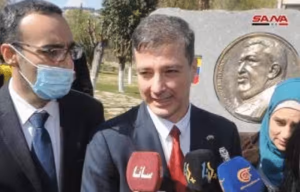 FireShot Capture 415 - Damascus University commemorates Hugo Chávez.docx - Google Docs_ - docs.google.com