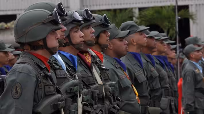 Featured image: Members of the FANB (Photo: AVN).