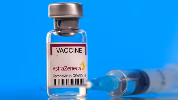 The AstraZeneca / Oxford vaccine has been questioned for adverse side effects (Photo: Matthias Schrader / AP).