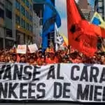 women-venezuela-blockade-2