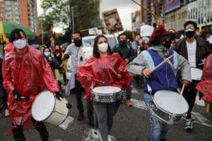 Demonstrators participate in protests against a fiscal reform project of the Government of President Iván Duque, in Bogotá, Colombia, April 29, 2021. / Luisa González