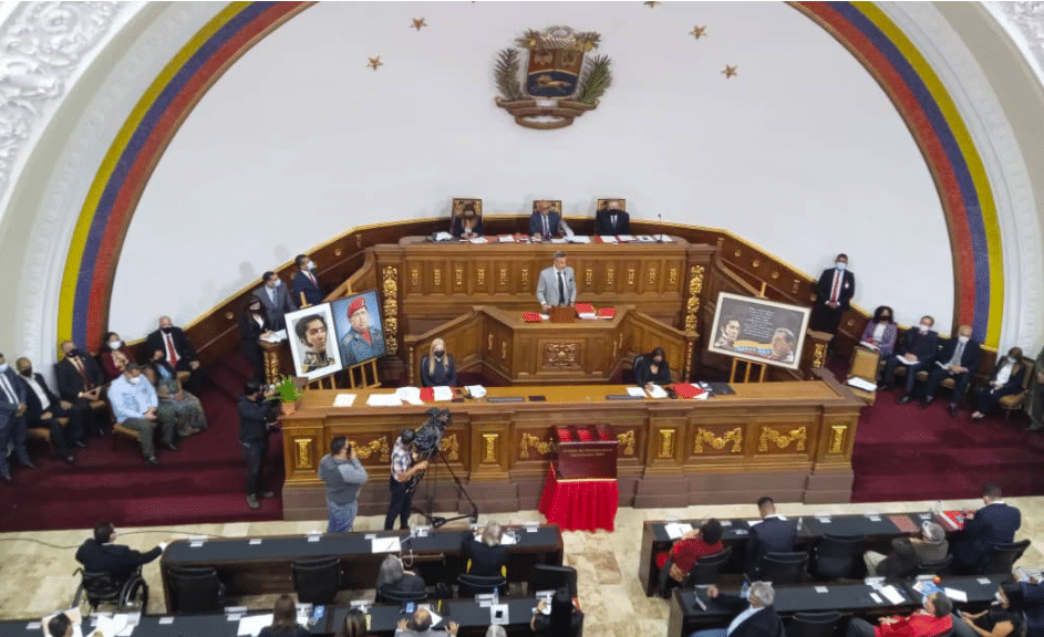 Featured image: Venezuelan National Assembly advances in the process of selection of new CNE's board. Photo courtesy of RedRadioVE.