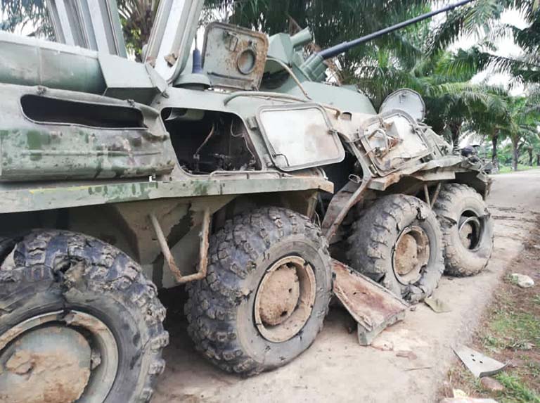Venezuelan tank destroyed by Colombian paramilitary gangs in Apure state on Thursday, April1. Photo courtesy of Ultimas Noticias.