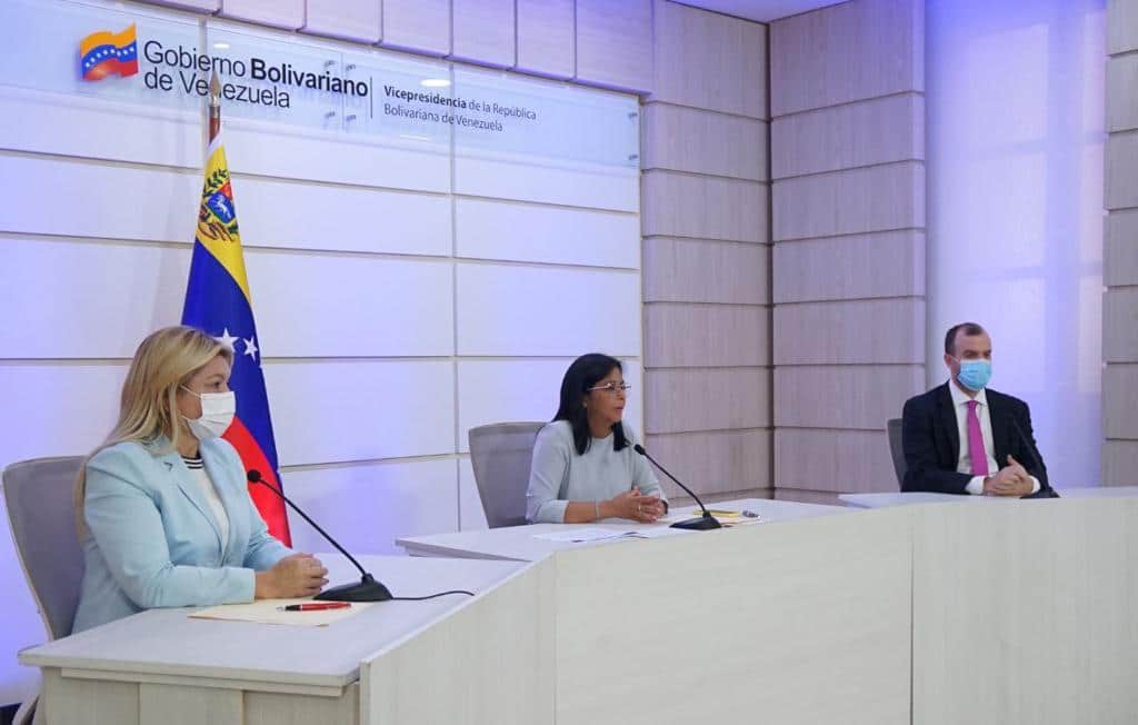 Featured image: Venezuelan VP, Delcy Rodriguez, explains in detail the economic measures announced by President Maduro on Wednesday, April 6, to counter the effects of COVID-19's second wave in the economy. Photo courtesy of the Office of the Venezuelan Vice Presidency.