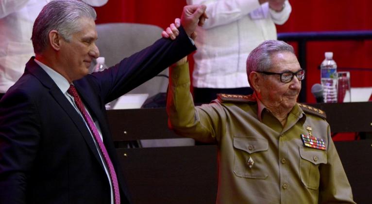 Miguel Díaz-Canel Bermúdez (I), President of the Republic, together with Army General Raúl Castro Ruz (D), after his election as First Secretary of the Central Committee of the Communist Party of Cuba (CC PCC), during the Closing Session of the VIII Congress of the PCC, at the Palacio de Convenciones, in Havana, on April 19, 2021. ACN PHOTO / Ariel LEY ROYERO