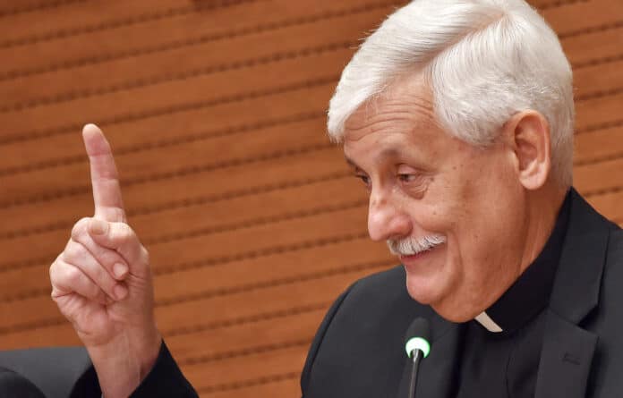 Superior general of the Society of Jesus, Father Arturo Sosa, gives a press conference at the General Curia of the Society of Jesus, on October 18, 2016 in Rome. AFP photo/Andreas Solaro.