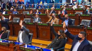 Featured image: Salvadorian Congress in its inauguration session with Bukele's majority dismiss Supreme Court justices and the Attorney General not aligned with Bukele. United States tries to clean up its support for this new right wing dictatorship in El Salvador. Photo courtesy of RedRadioVE.