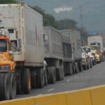 Featured image: Diesel scarcity due to US sanctions is still affecting Venezuelan economy. Lines of trucks waiting to load their tanks near Puerto Cabello, Carabobo state. File photo.