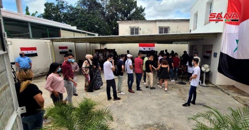 Voters in Cuba. Photo by SANA.
