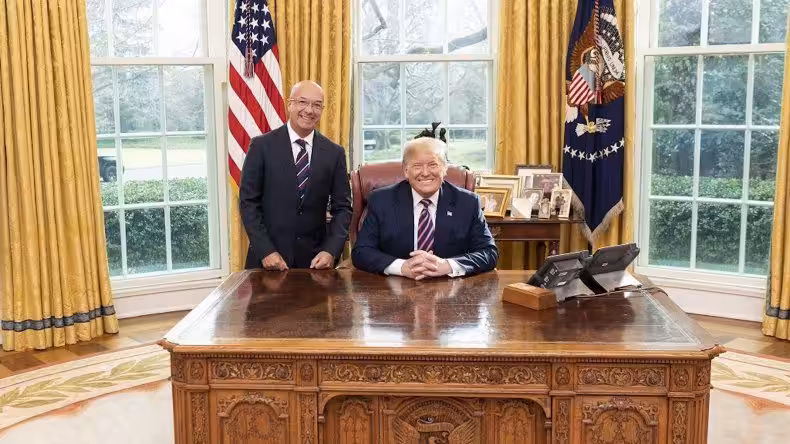 Simonovis with former US president Donald Trump