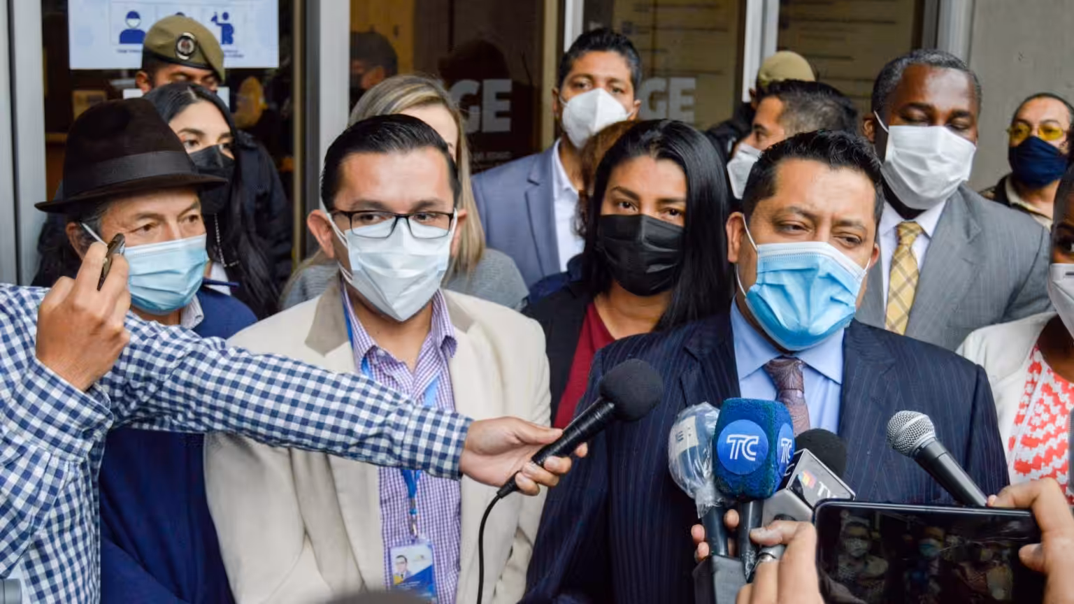 Ecuadorian Legislator Demands Investigation Into Supply of Ammunition to Bolivian Coup Regime