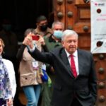President Andrés Manuel López Obrador comes out of voting in Mexico's midterm elections. (Photo: EFE)