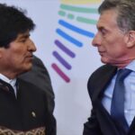 Former Bolivian President Evo Morales (left) and his Argentine counterpart Mauricio Macri during the Summit of the Americas in July 2017.
