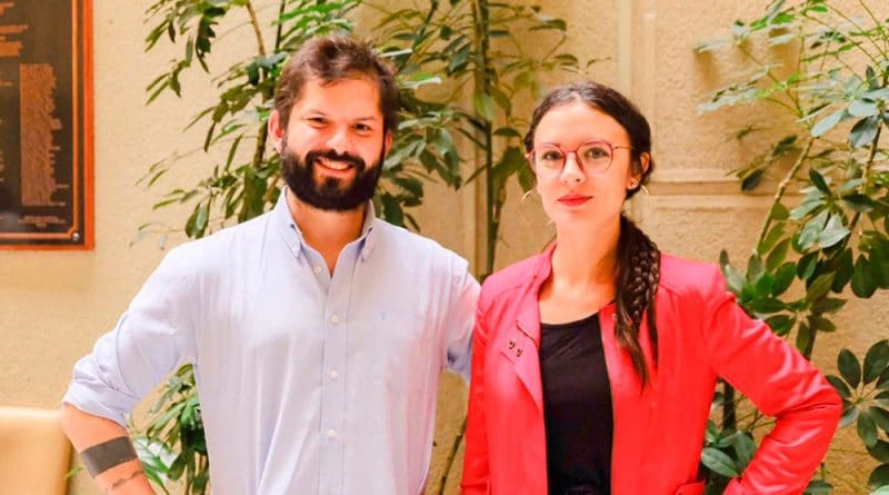 Gabriel Boric and Chilean "communist"  Camila Vallejo while presenting a draft law proposal in 2019. File photo.