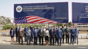 Attendees of the groundbreaking ceremony of the future headquarters of the United States Embassy in Cape Verde. (Photo: Inforpress)