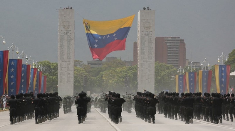 FANB troops marching in the Independence Day parade at Caracas. Photo courtesy of @FerrerSandrea.