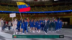 Venezuelan delegation entering the Olympic Stadium in Tokyo. Photo courtesy of Tves.