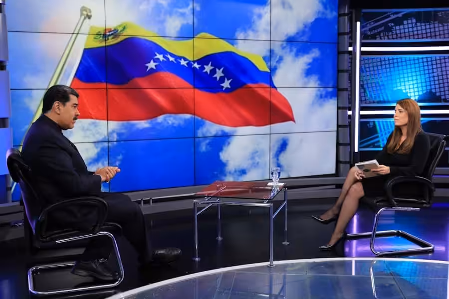 Venezuelan President Nicolas Maduro and Telesur President Patricia Villegas. Photo courtesy of Prensa Presidencial.