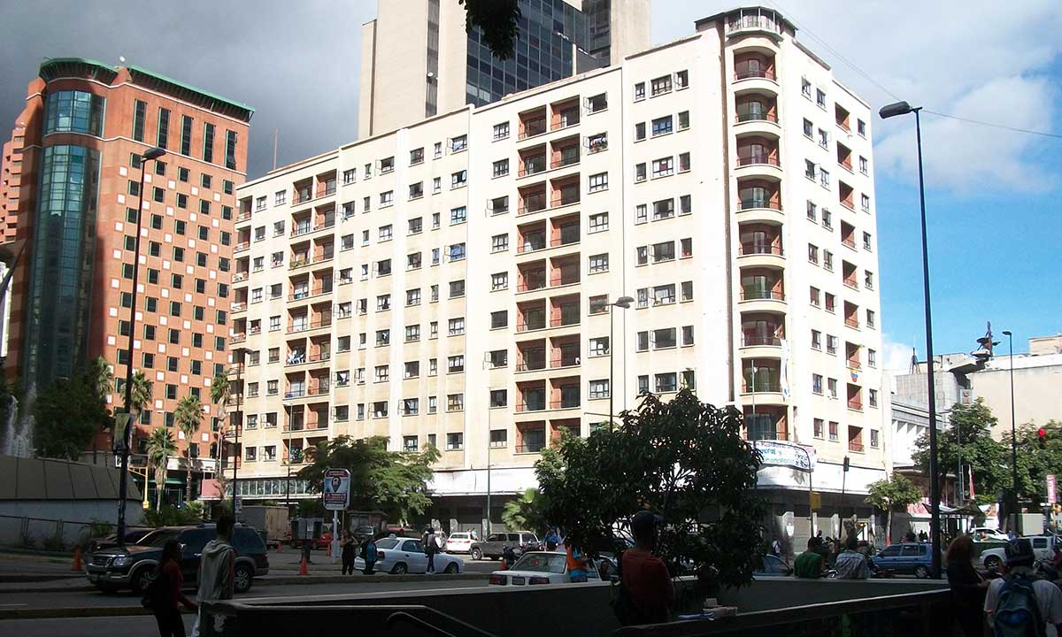 RESIDENCIA-ESTUDIANTIL-CURADAS-1